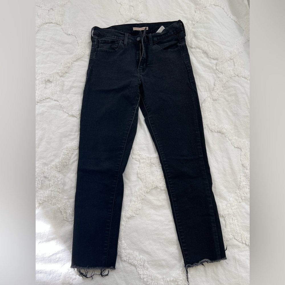 Levi 720 HIGH RISE SUPER SKINNY